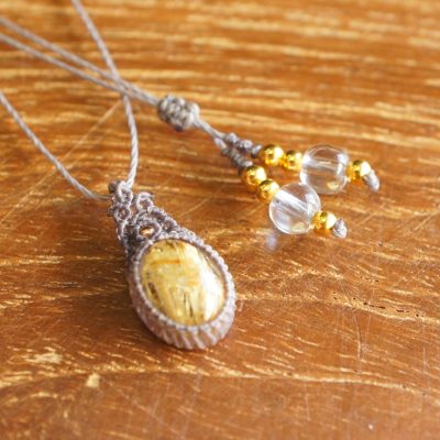 マクラメ編みタイチンルチルクォーツペンダント