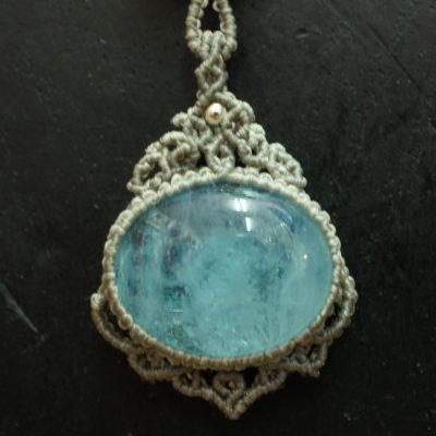 マクラメ編みアクアマリン＆ムーンストーンペンダント