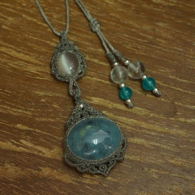 マクラメ編みアクアマリン＆ムーンストーンペンダント